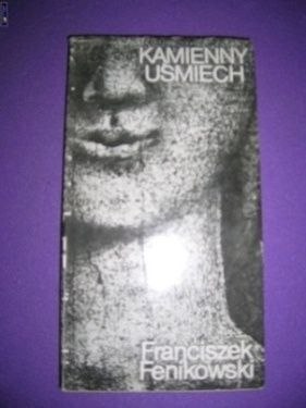 KAMIENNY UŚMIECH