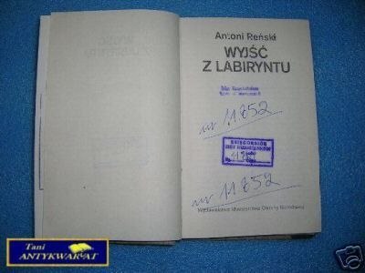 WYJŚĆ Z LABIRYNTU - A. Reński