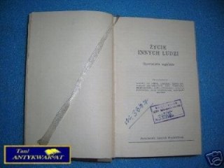 ŻYCIE INNYCH LUDZI - Praca zbiorowa