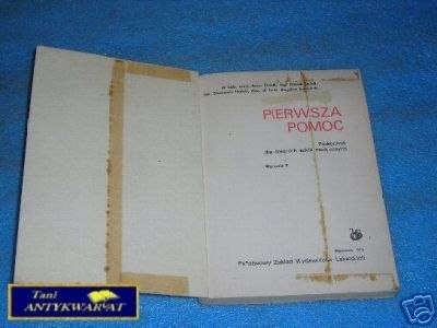 PIERWSZA POMOC - Praca zbiorowa