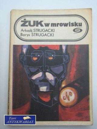 ŻUK W MROWISKU