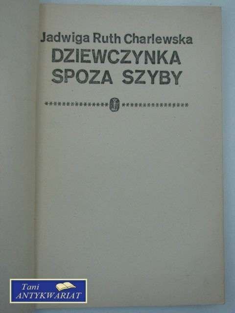 DZIEWCZYNA SPOZA SZYBY