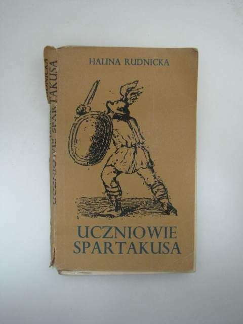 UCZNIOWIE SPARTAKUSA
