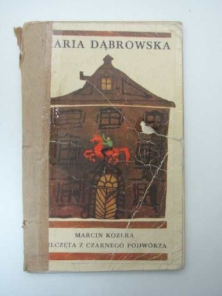 WILCZĘTA Z CZARNEGO PODWÓRZA
