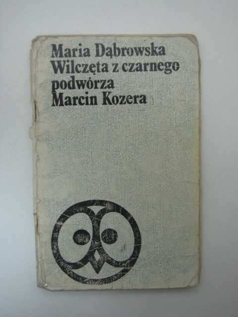 WILCZĘTA Z CZARNEGO PODWÓRZA