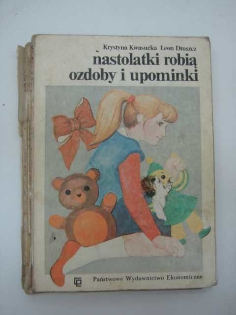 NASTOLATKI ROBIĄ OZDOBY I UPOMINKI