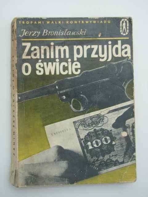 ZANIM PRZYJDĄ OŚWICIE