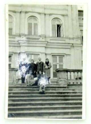 OLD PHOTOGRAPHY