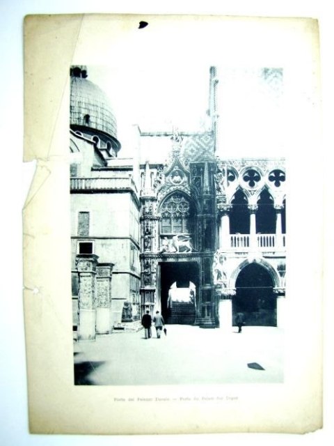PORTA DEL PALAZZO DUCALE