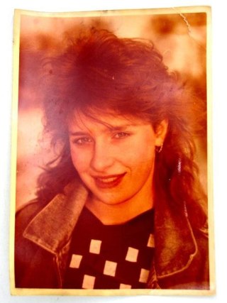 PORTRET DZIEWCZYNY DUŻY
