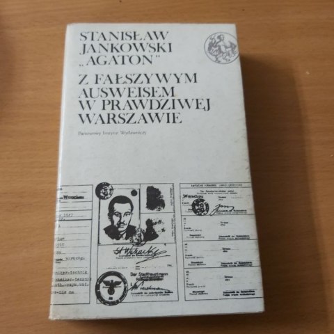 Z fałszywym Ausweisem w prawdziwej Warszawie
