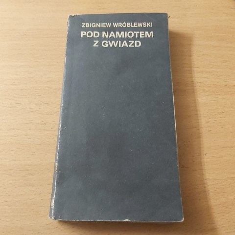 Pod namiotem gwiazd