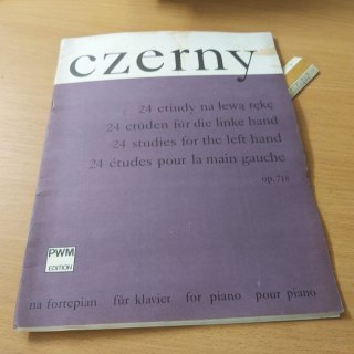 24 etiudy na lewą rękę Czerny