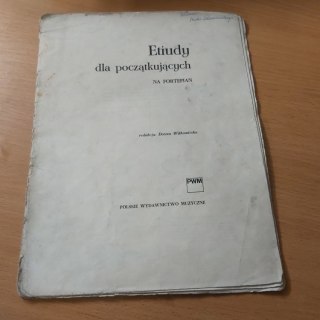 Etiudy dla początkujących na fortepian