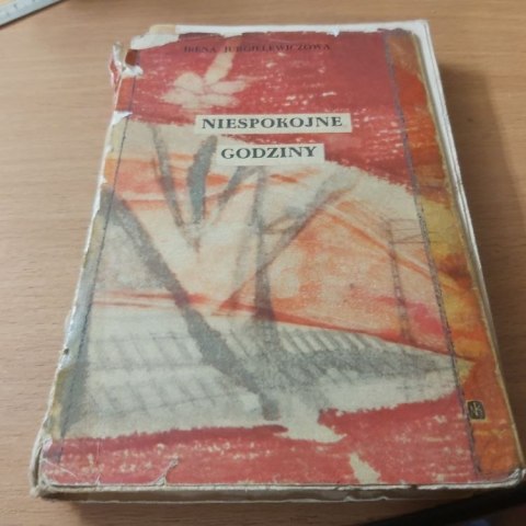 Niespokojne godziny