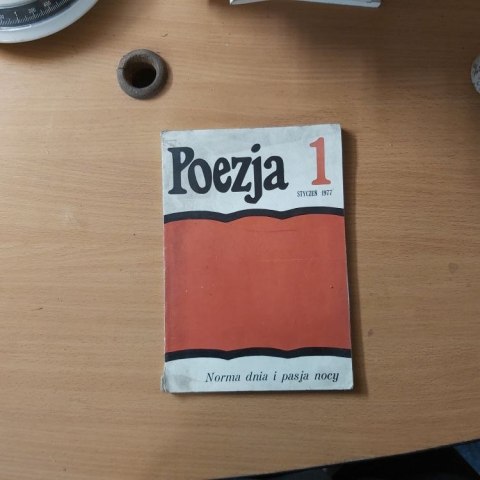 Poezja 1 styczeń 1977 roku