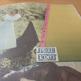 Przekrój nr 1927 z 16 maja 1982 roku.