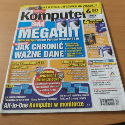Komputer Świat nr 12/2010