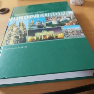 Przewodnik Encyklopedyczny Po Współczesnej Europie