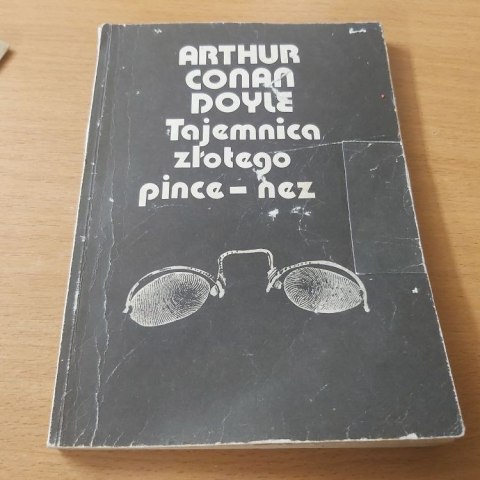 Tajemnica złotego pince-nez