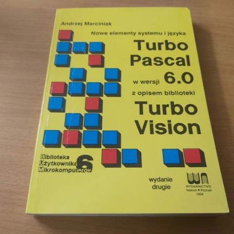 Turbo Pascal 6.0 z opisem biblioteki Turbo Vision