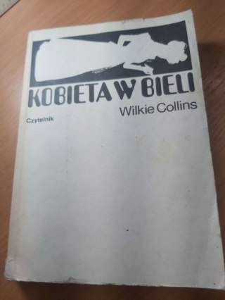Kobieta w bieli