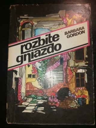 Rozbite gniazdo