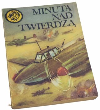 MINUTA NAD TWIERDZĄ